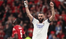 开云体育官方网站-关于莱比锡红牛鏖战利物浦，本泽马带队取胜的信息