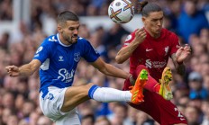 开云体育入口-利兹联零封曼联，英超保级形势扭转