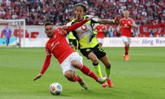 开云体育中国-美因茨队客场大胜，继续保持不败战绩