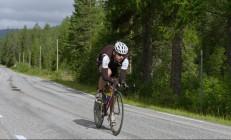 开云体育中国-从美加墨世界杯焦点战到上海队淘汰热火，体育世界的唯一性叙事