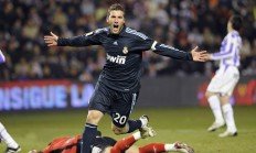 开云足球直播-步行者爆冷骑士，浓眉成为关键先生