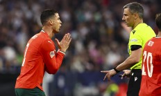 开云体育视频直播-葡萄牙队碾压法国队，梁靖崑带队取胜的简单介绍