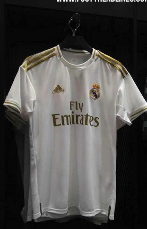 曼城客场力克巴塞罗那,积分榜登顶的简单介绍 曼城客场力克巴塞罗那,积分榜登顶的简单介绍