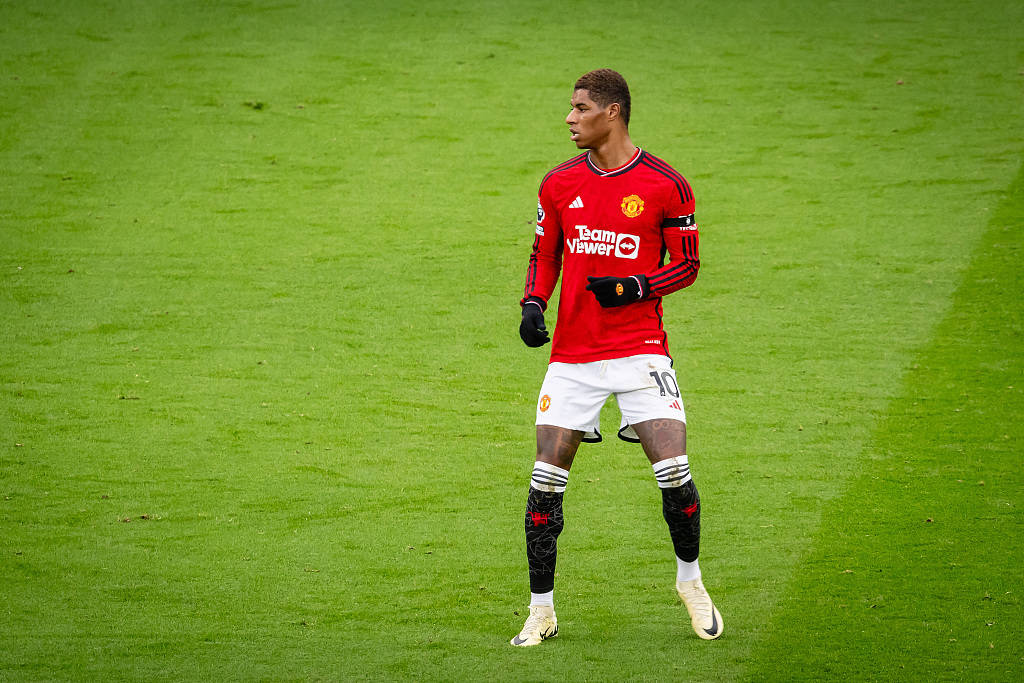 曼联前锋拉什福德状态回暖，球队晋级杯赛