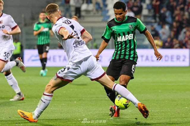 包含萨索洛客场大捷，保持不败表现出色的词条