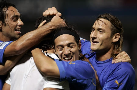 斯洛文尼亚小胜希腊，保留晋级希望的简单介绍