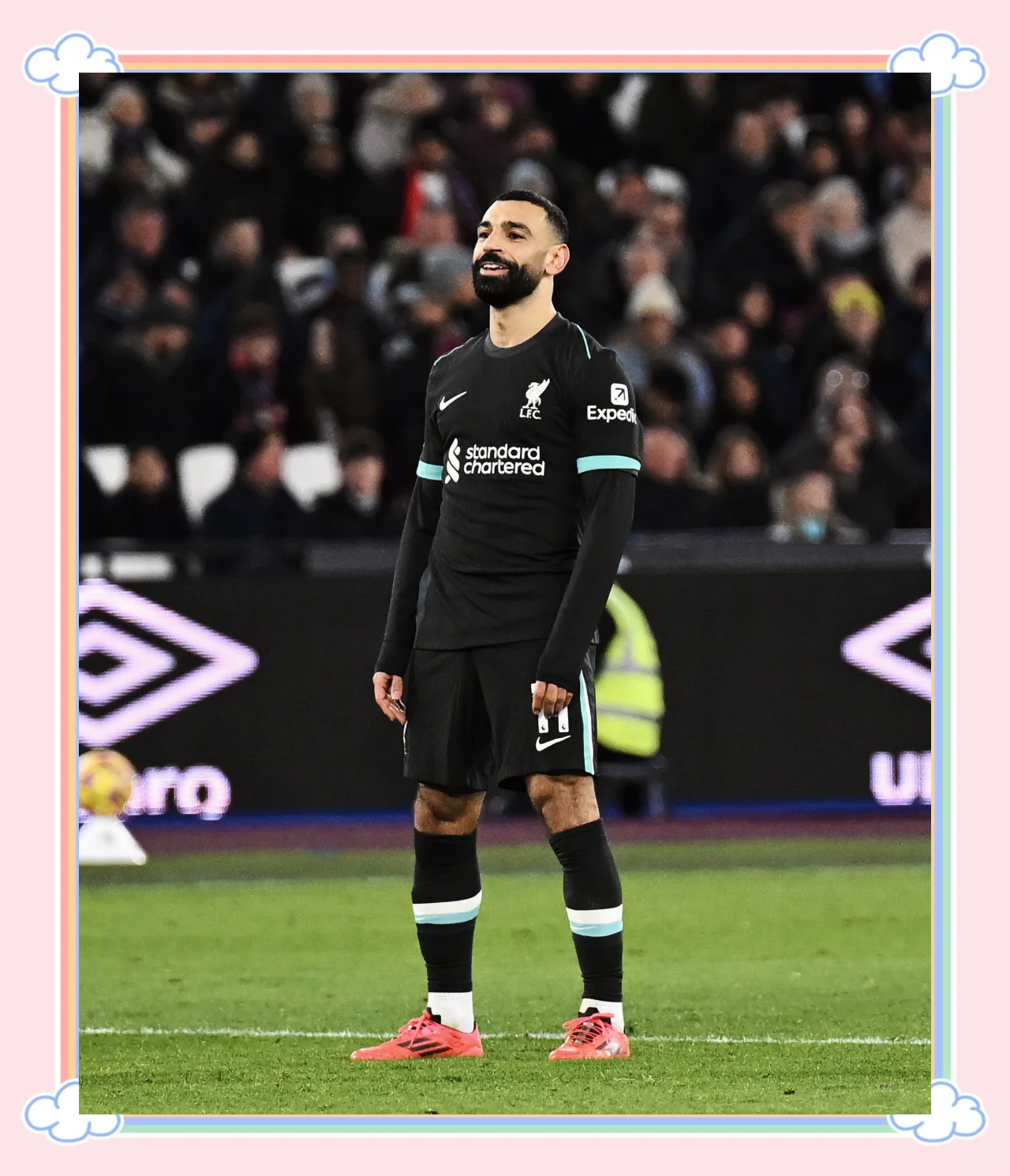 利物浦大胜对手，锁定小组第一