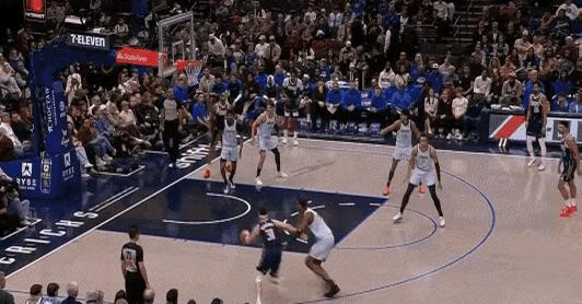 华盛顿后防脆弱,频频被队友揭穿 华盛顿后防脆弱,频频被队友揭穿