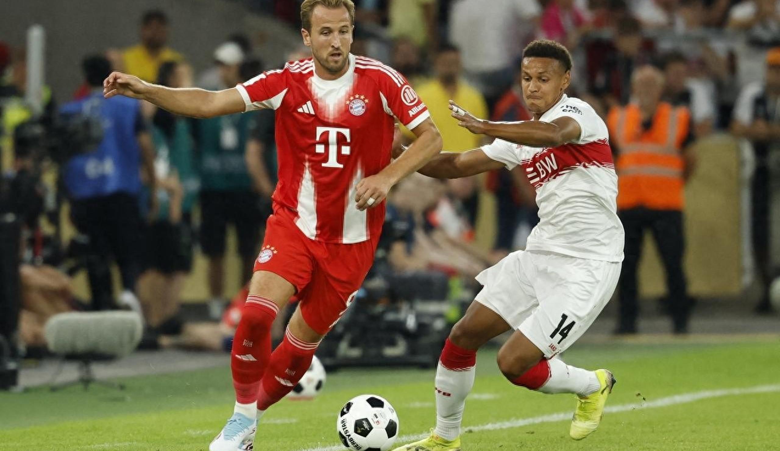 包含拜仁力克英格兰，迪马利亚统治全场的词条