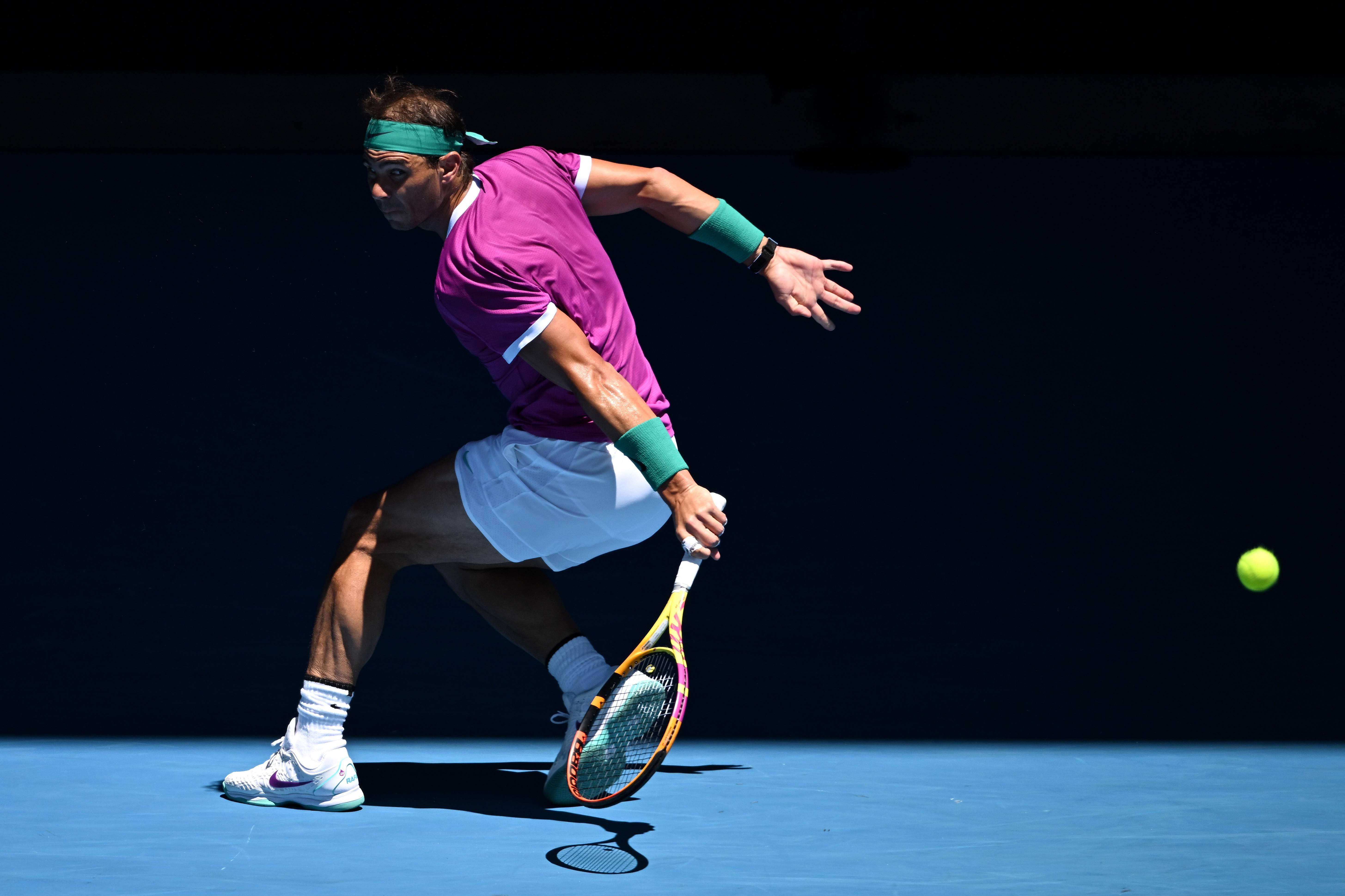 包含澳大利亚网球队翻盘意大利网球队，纳达尔打破历史纪录的词条