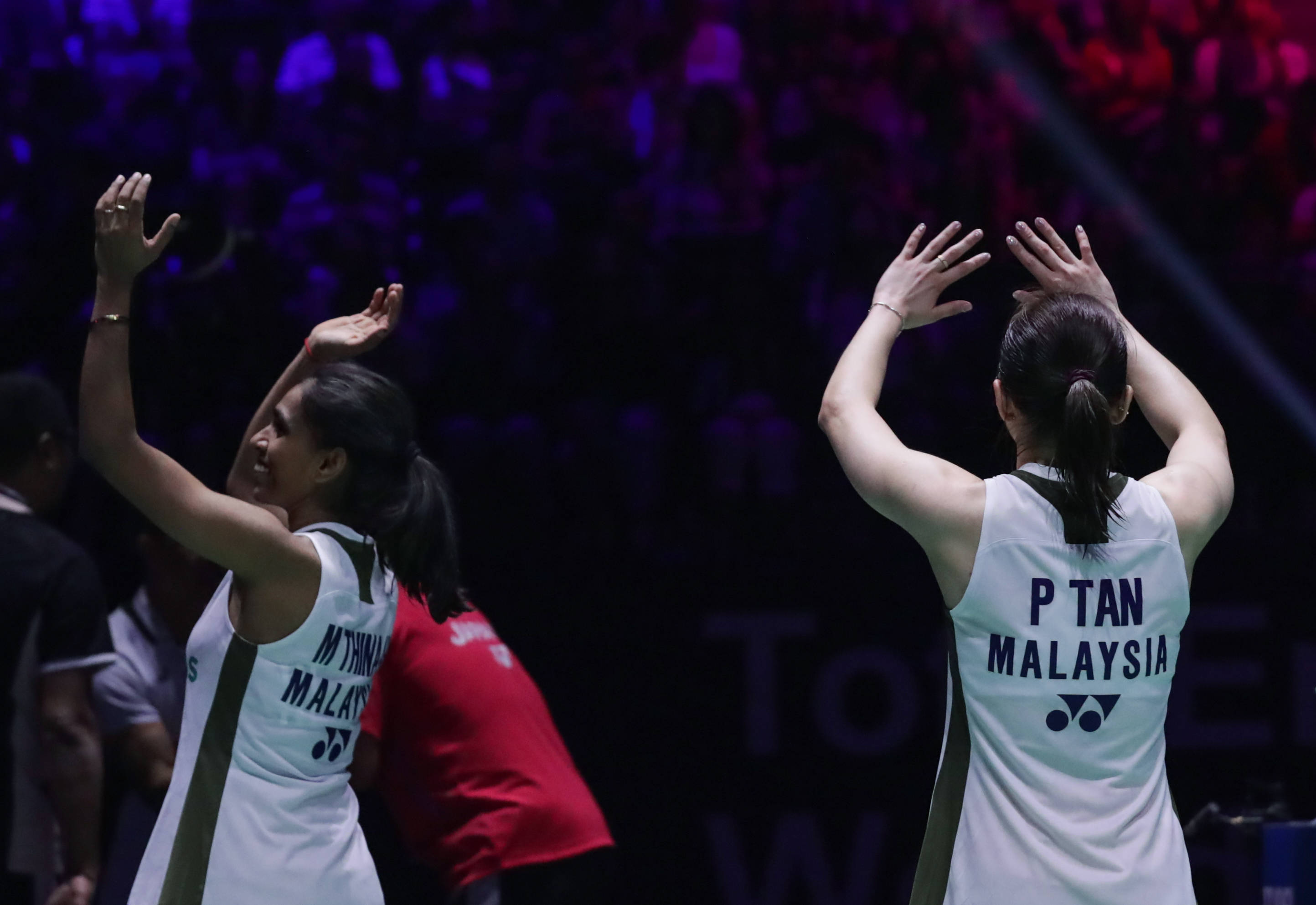 包含马来西亚羽毛球队横扫日本羽毛球队，马琳惊艳世界的词条