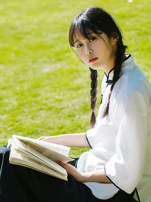 西甲国家德比之夜，厄德高压制级发挥，谱写中场新篇章