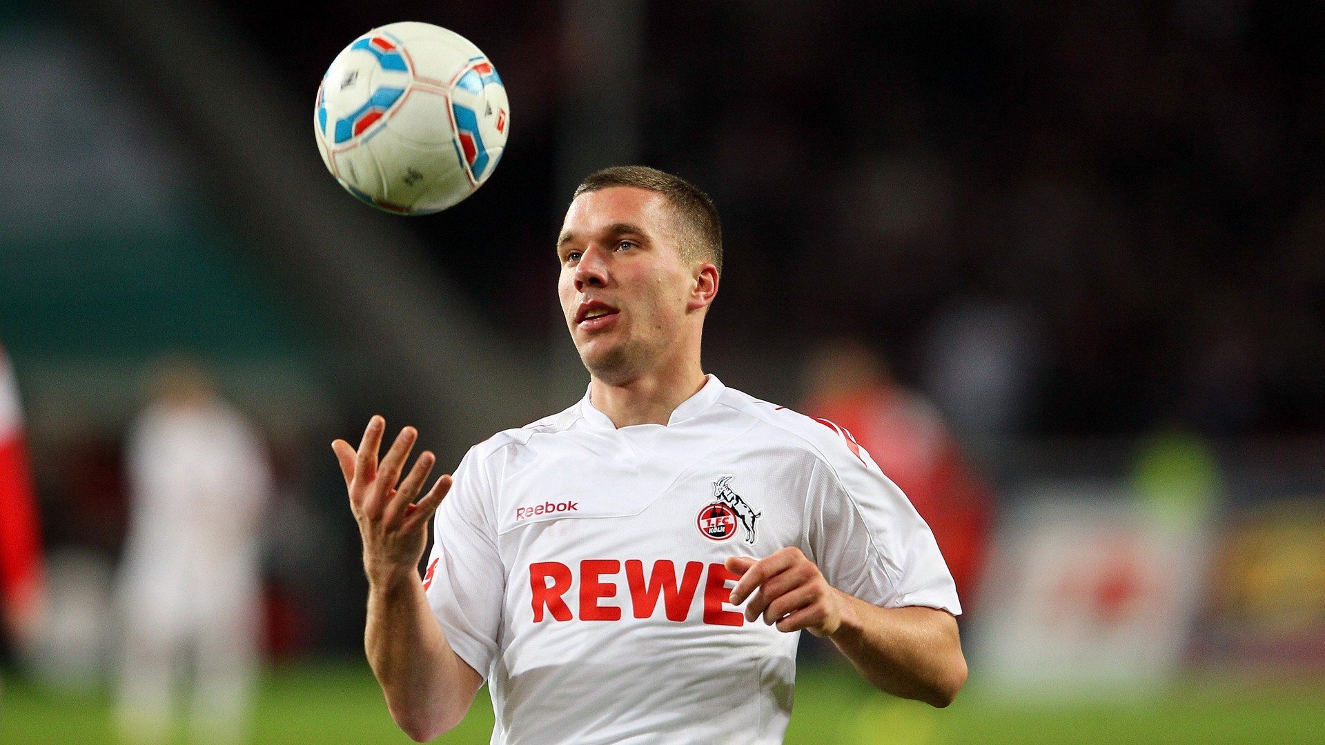 跨越太平洋的足球对话，苏亚雷斯的节奏如何为中国队上了一课