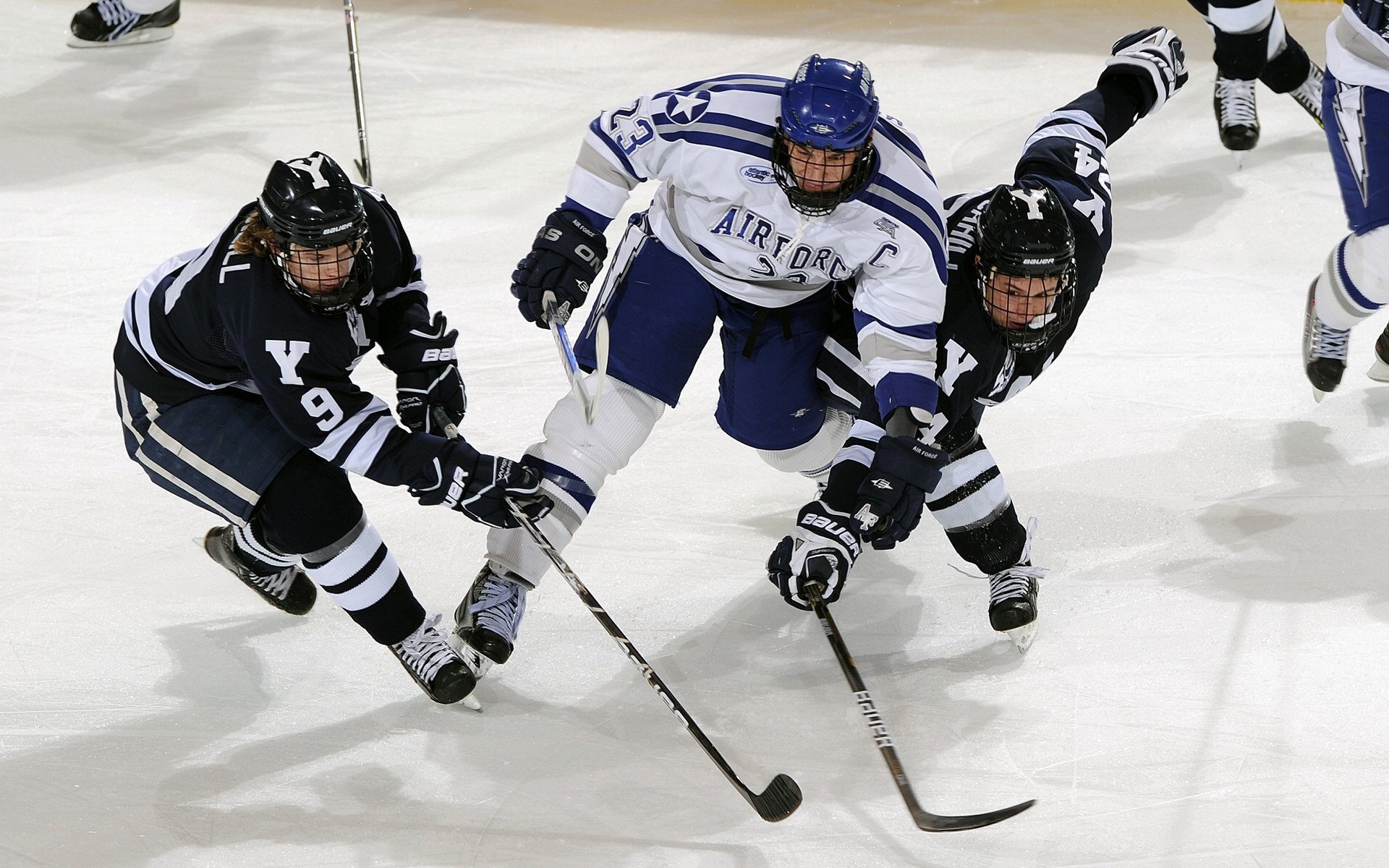 库里教科书式演绎,公牛强势攻克上海滩
