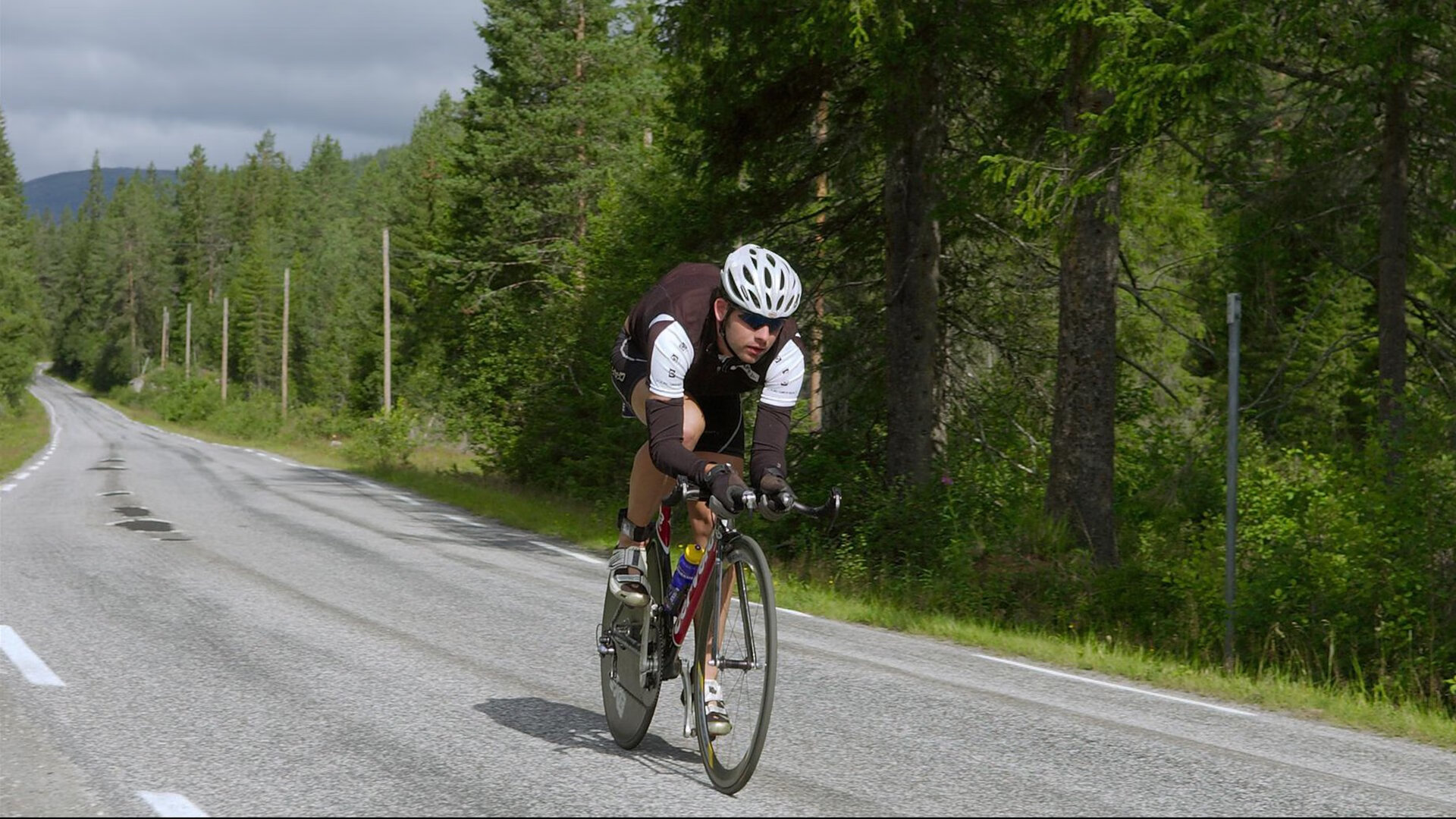 从美加墨世界杯焦点战到上海队淘汰热火，体育世界的唯一性叙事