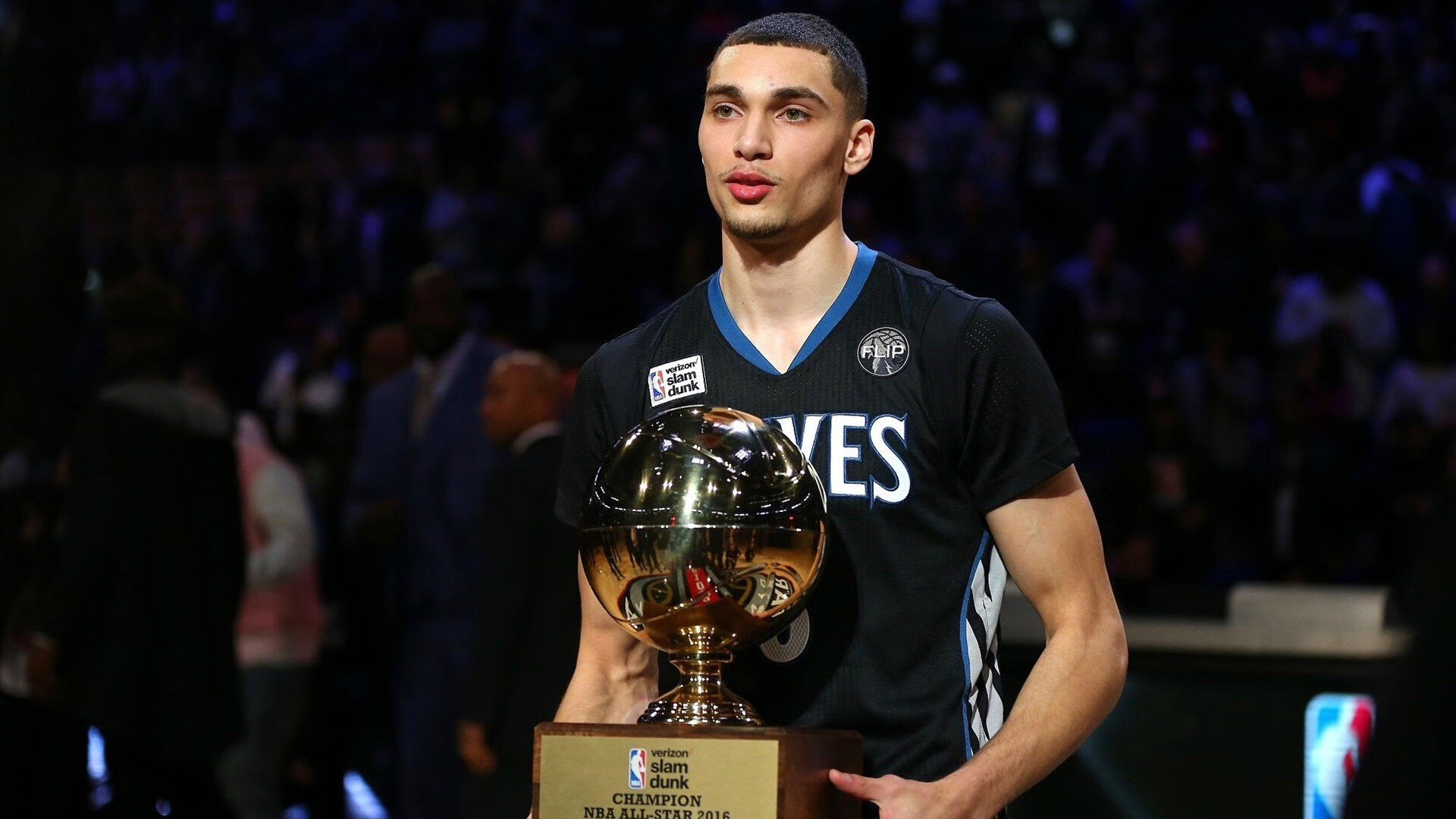 阿尔瓦雷斯，攻防转换的艺术大师，引领美国男篮在生死战中力克希腊