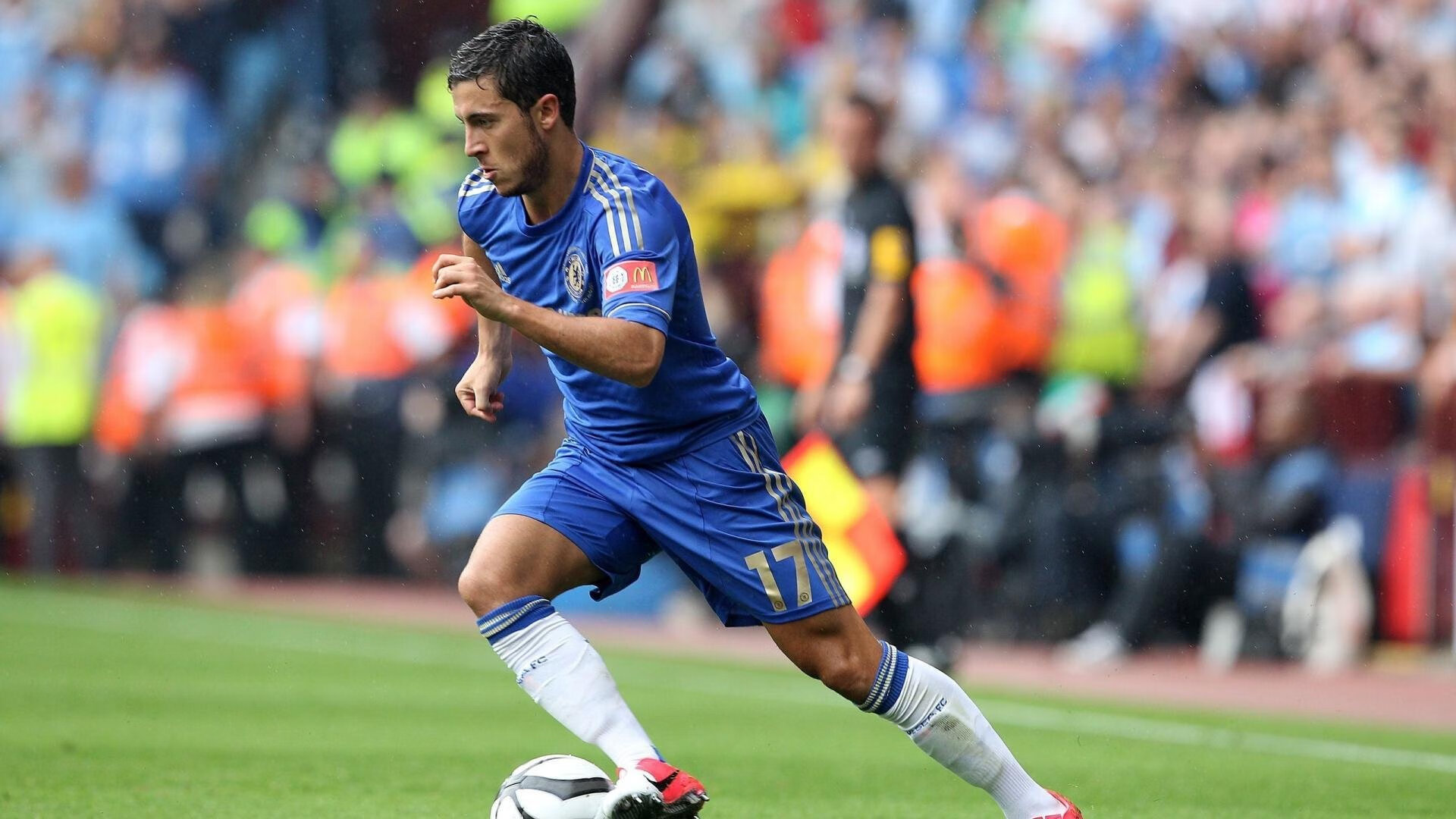 当绝杀与点燃相遇，体育赛场上的偶然与永恒